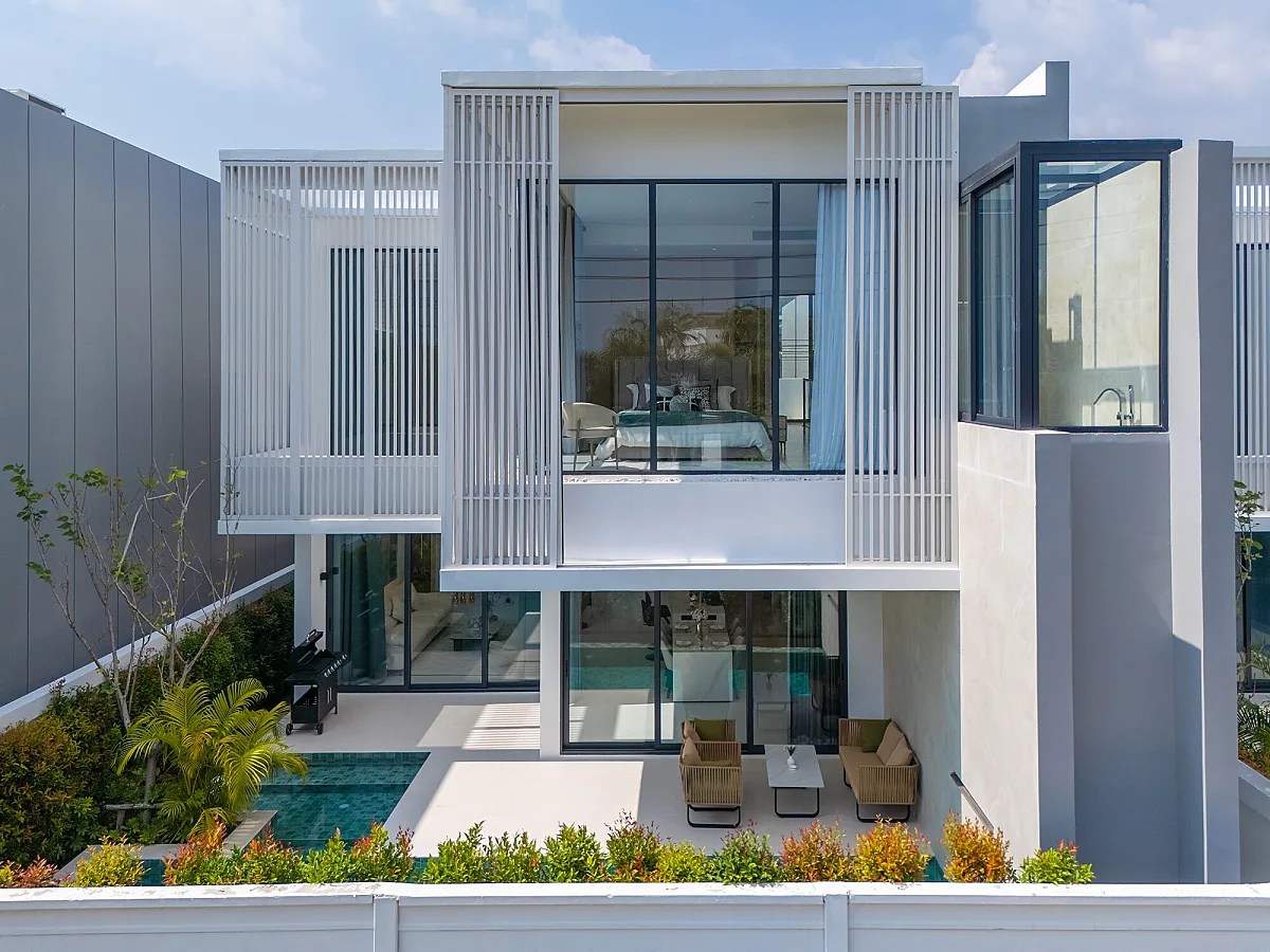 Larimar Villa