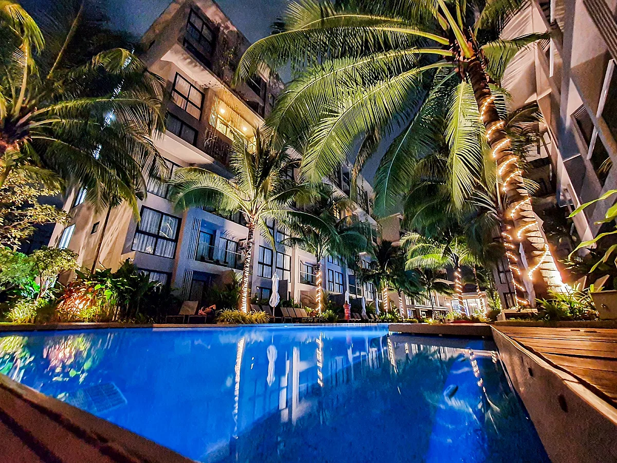 Diamond Condominium