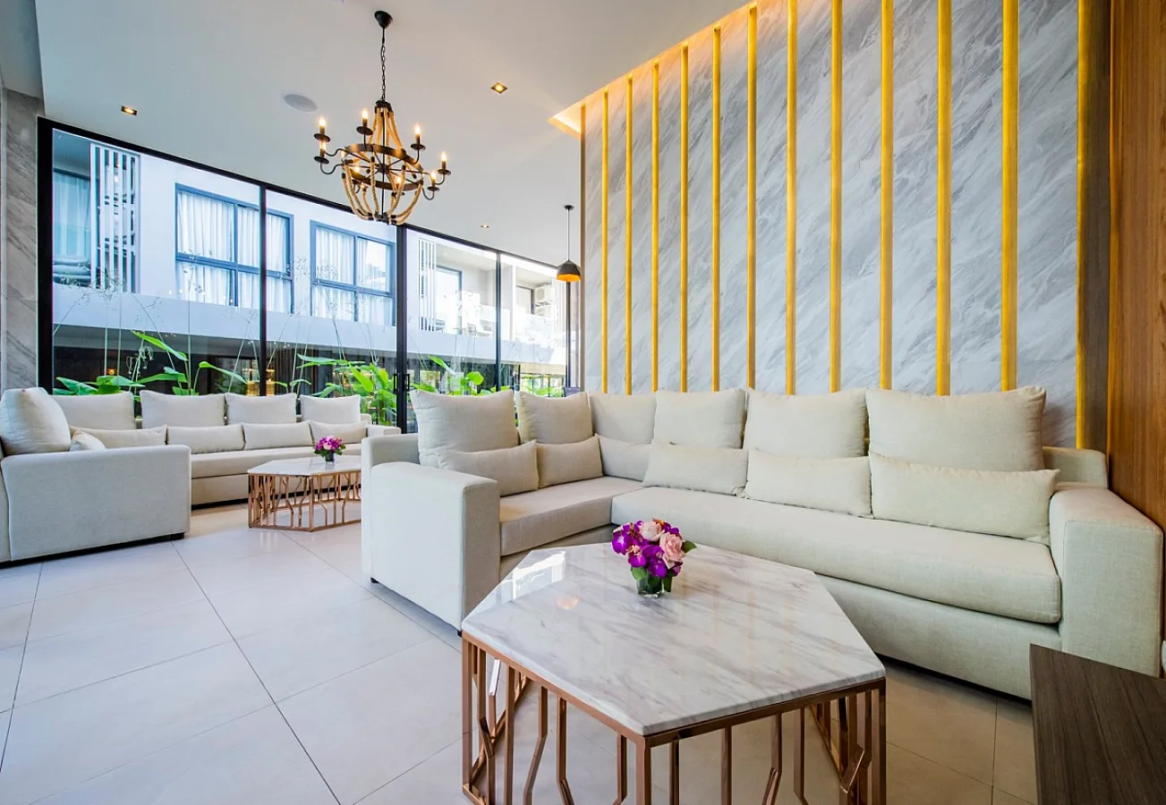 Diamond Condominium