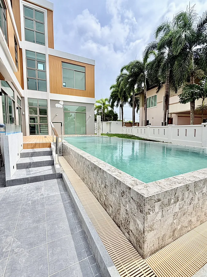 NAI Villas Lagoon Chalong