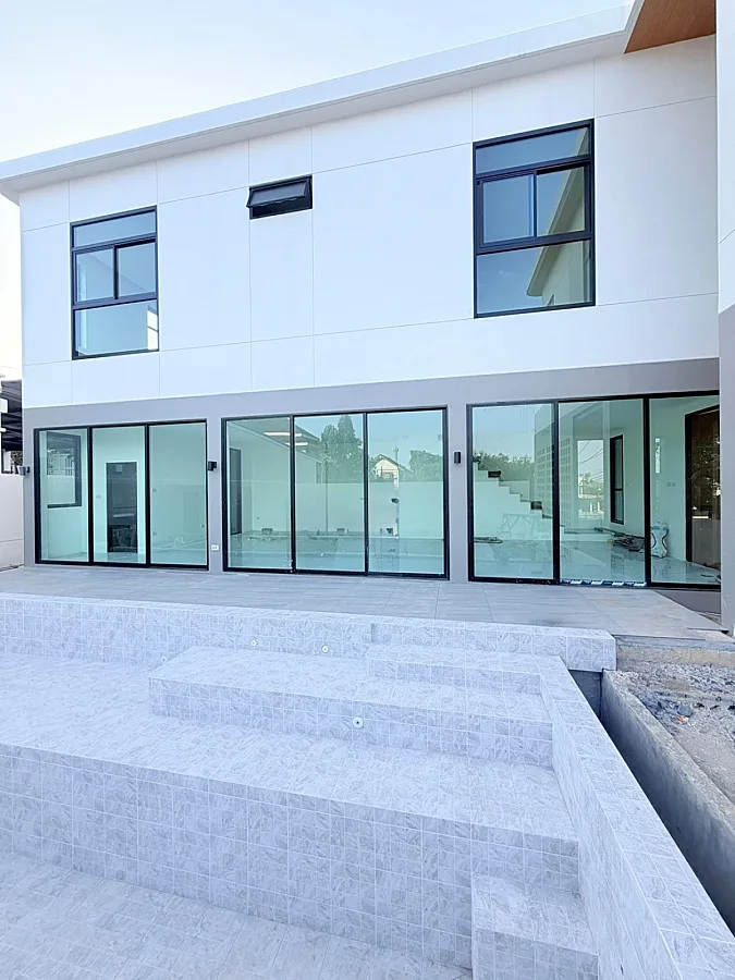 NAI Villas Urban