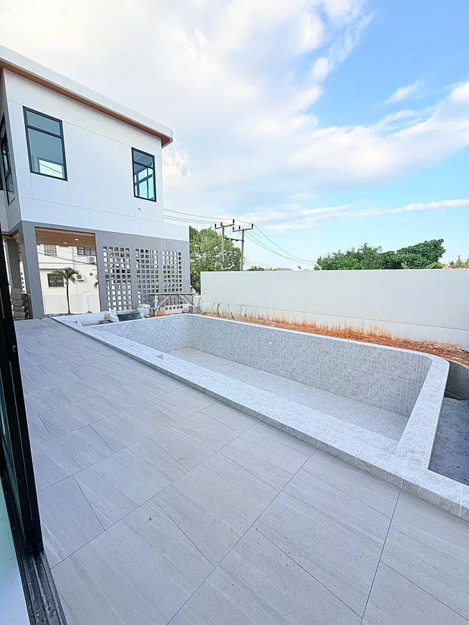 NAI Villas Urban
