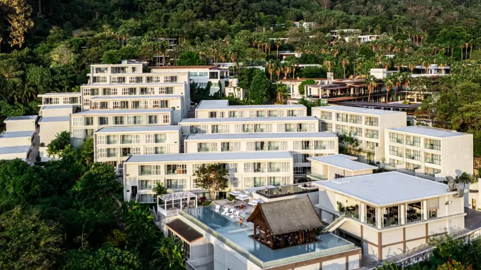 Seavale Residences Patong